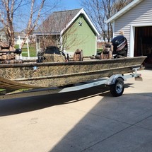 Lund Boats Predator 2070