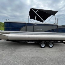 Larson LX 850 Classic SF