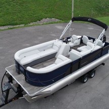 Larson LX 850 Classic SF