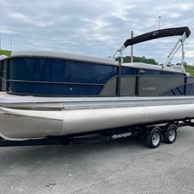 Larson LX 850 Classic SF