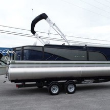 Larson LX 850 Classic SF