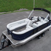 Larson LX 850 Classic SF