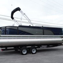 Larson LX 850 Classic SF