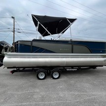 Larson LX 850 Classic SF