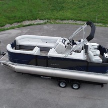 Larson LX 850 Classic SF