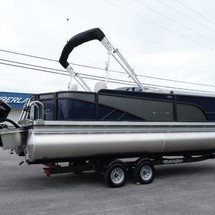 Larson LX 850 Classic SF