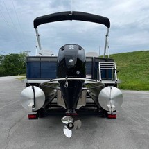 Larson LX 850 Classic SF