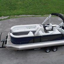 Larson LX 850 Classic SF