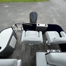 Larson LX 850 Classic SF