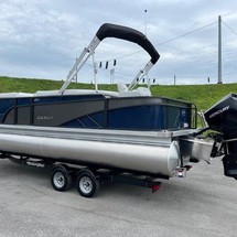 Larson LX 850 Classic SF
