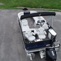 Larson LX 850 Classic SF