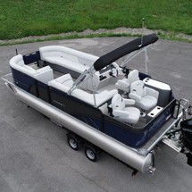 Larson LX 850 Classic SF