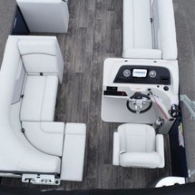 Larson LX 850 Classic SF