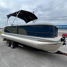 Larson LX 850 Classic SF