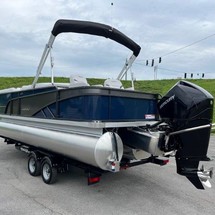 Larson LX 850 Classic SF