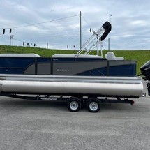 Larson LX 850 Classic SF