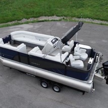 Larson LX 850 Classic SF