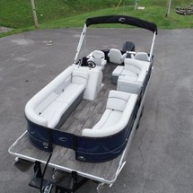 Larson LX 850 Classic SF