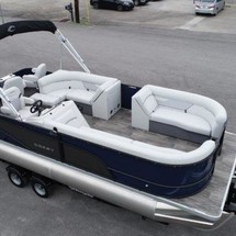 Larson LX 850 Classic SF