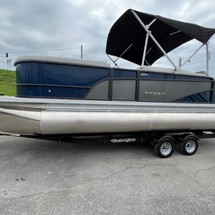 Larson LX 850 Classic SF