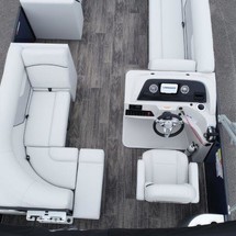 Larson LX 850 Classic SF