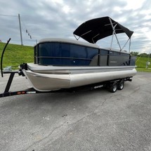 Larson LX 850 Classic SF