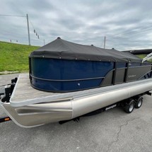 Larson LX 850 Classic SF