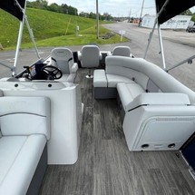 Larson LX 850 Classic SF