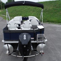 Larson LX 850 Classic SF