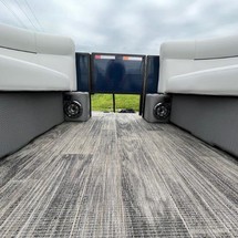 Larson LX 850 Classic SF