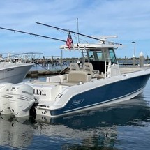 Boston Whaler 330 Outrage