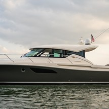 Tiara 49 coupe