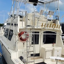 Hatteras 77 Convertible
