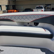 Splendor 240 cuddy cabin