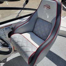 Splendor 240 cuddy cabin