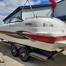 Splendor 240 cuddy cabin