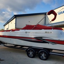 Splendor 240 cuddy cabin