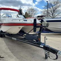 Splendor 240 cuddy cabin