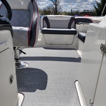 Splendor 240 cuddy cabin