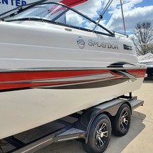 Splendor 240 cuddy cabin