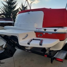 Splendor 240 cuddy cabin