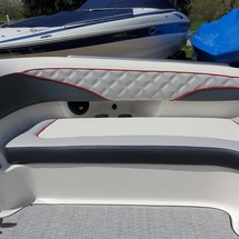 Splendor 240 cuddy cabin