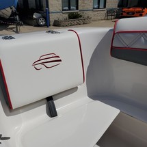 Splendor 240 cuddy cabin
