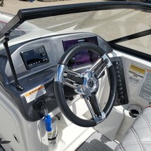 Splendor 240 cuddy cabin