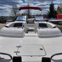 Splendor 240 cuddy cabin