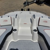 Splendor 240 cuddy cabin