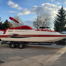 Splendor 240 cuddy cabin