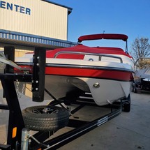 Splendor 240 cuddy cabin