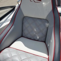 Splendor 240 cuddy cabin