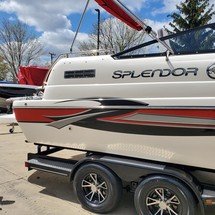Splendor 240 cuddy cabin